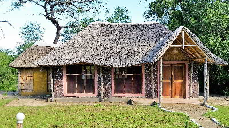 Hotel Africa Safari Camp à Mloka Extérieur photo